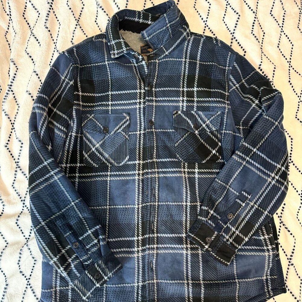 Freedom Foundry Shacket Mens XL Black Gray Blue Plaid Fleece Sherpa Lined